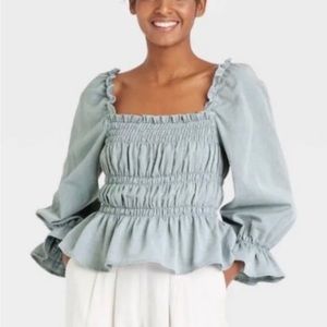 NWT blue chambray top. Who What Wear.  Size S. Sleeves can be on/off shoulder.